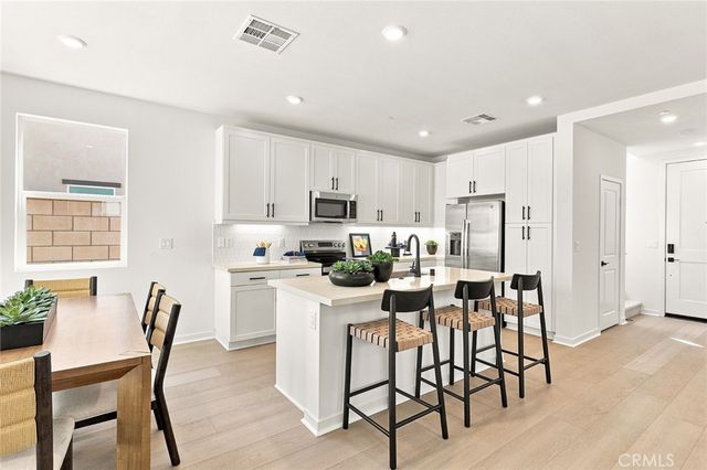 16583 Bottlebrush Lane 2, Fontana, CA 92336