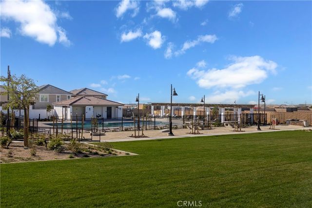 16583 Bottlebrush Lane 2, Fontana, CA 92336