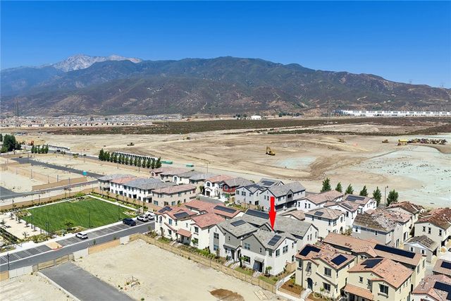 16583 Bottlebrush Lane 2, Fontana, CA 92336