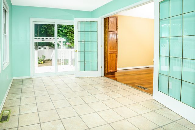 600 W Cyprus Circle, Bloomington, IN 47403
