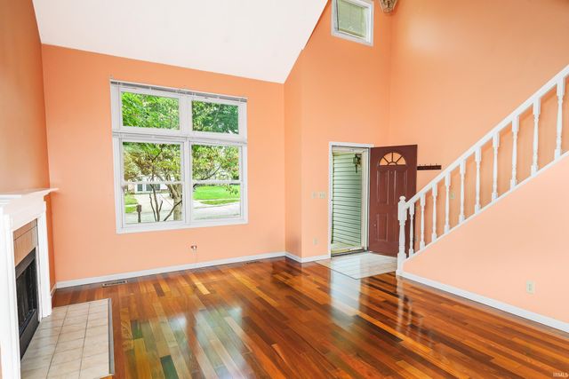 600 W Cyprus Circle, Bloomington, IN 47403