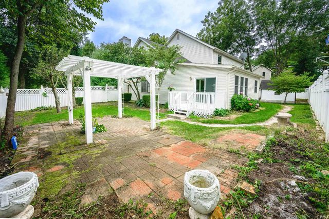 600 W Cyprus Circle, Bloomington, IN 47403