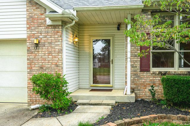 600 W Cyprus Circle, Bloomington, IN 47403