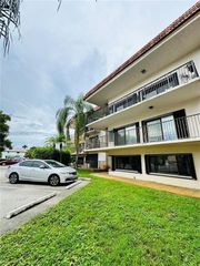 4730 SW 62nd Way 104, Davie, FL 33314