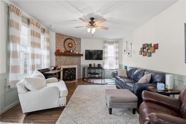 313 Lane CRES, Smithfield, VA 23430