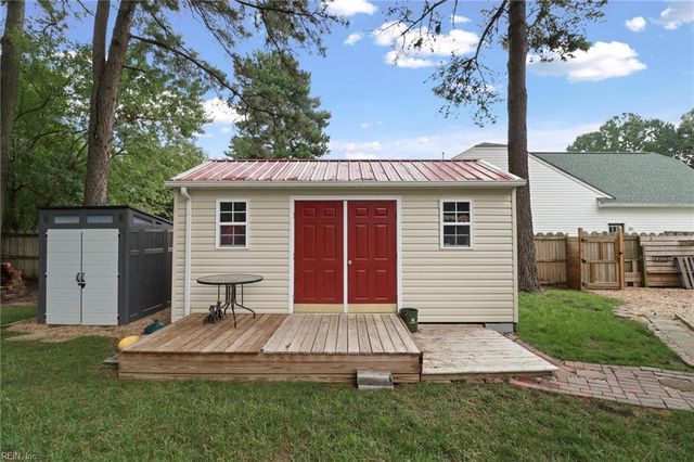 313 Lane CRES, Smithfield, VA 23430