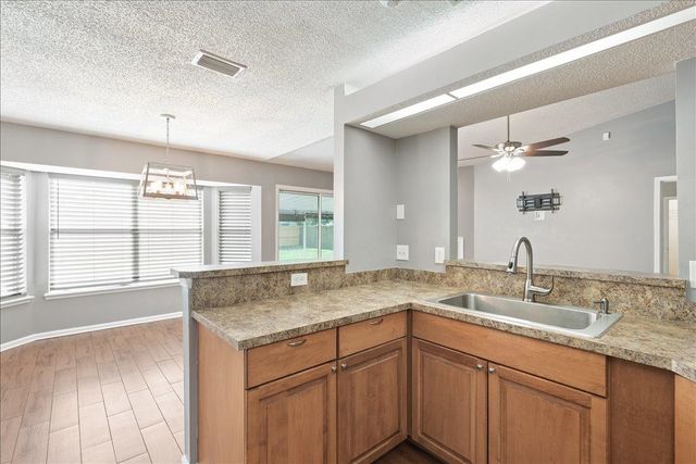 1729 Chandelier Cir, Jacksonville, FL 32225