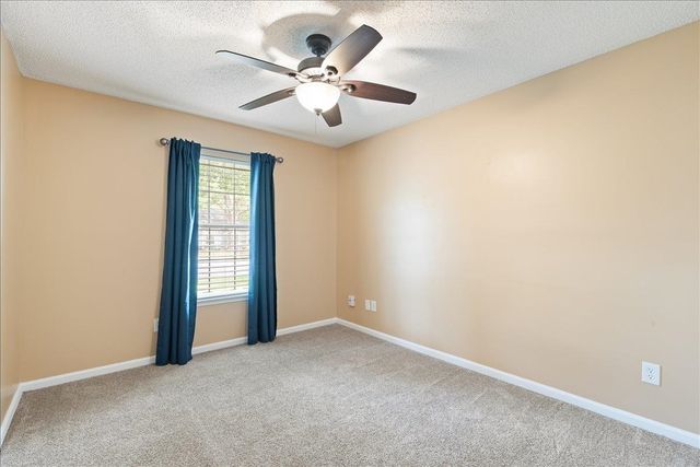 1729 Chandelier Cir, Jacksonville, FL 32225