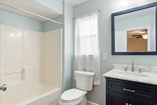 1729 Chandelier Cir, Jacksonville, FL 32225