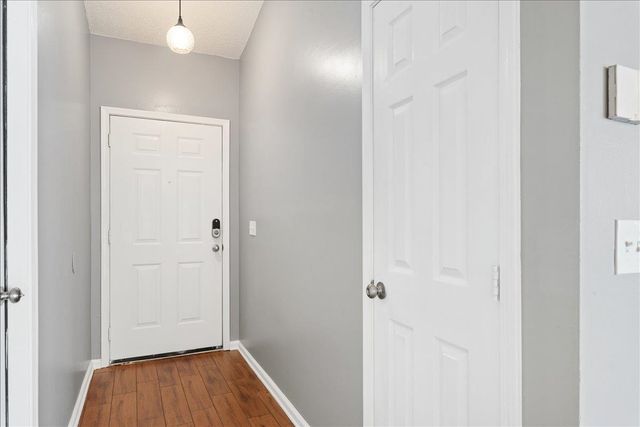 1729 Chandelier Cir, Jacksonville, FL 32225