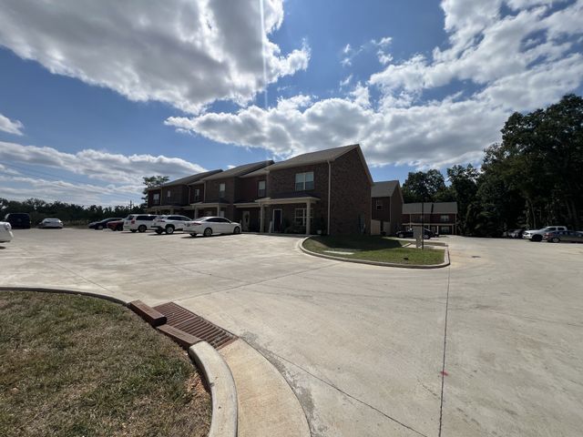 550 Peachers Mill Rd Unit B4, Clarksville, TN 37042