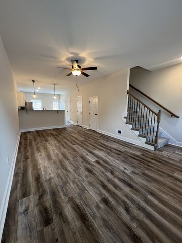 550 Peachers Mill Rd Unit B4, Clarksville, TN 37042