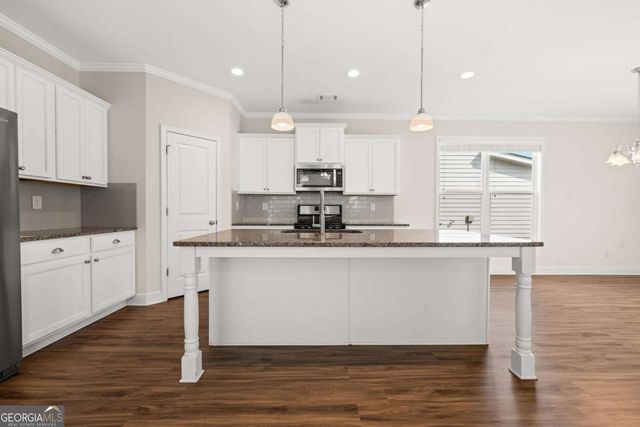 5214 Blake Branch, Flowery Branch, GA 30542