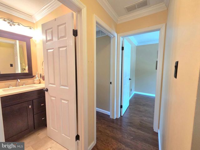 23 JAMES RUN, Cherry Hill, NJ 08002
