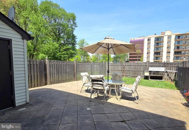 23 JAMES RUN, Cherry Hill, NJ 08002