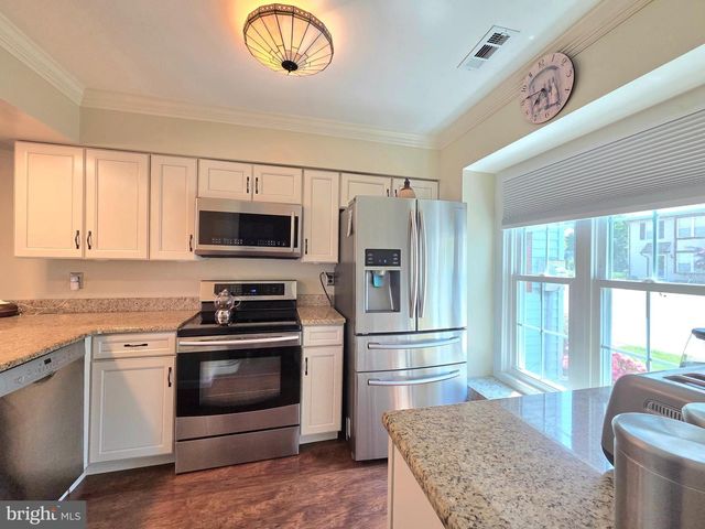 23 JAMES RUN, Cherry Hill, NJ 08002