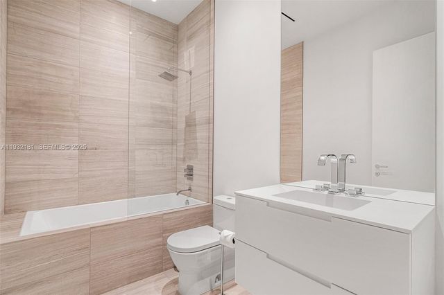 4701 N Meridian Ave 210, Miami Beach, FL 33140