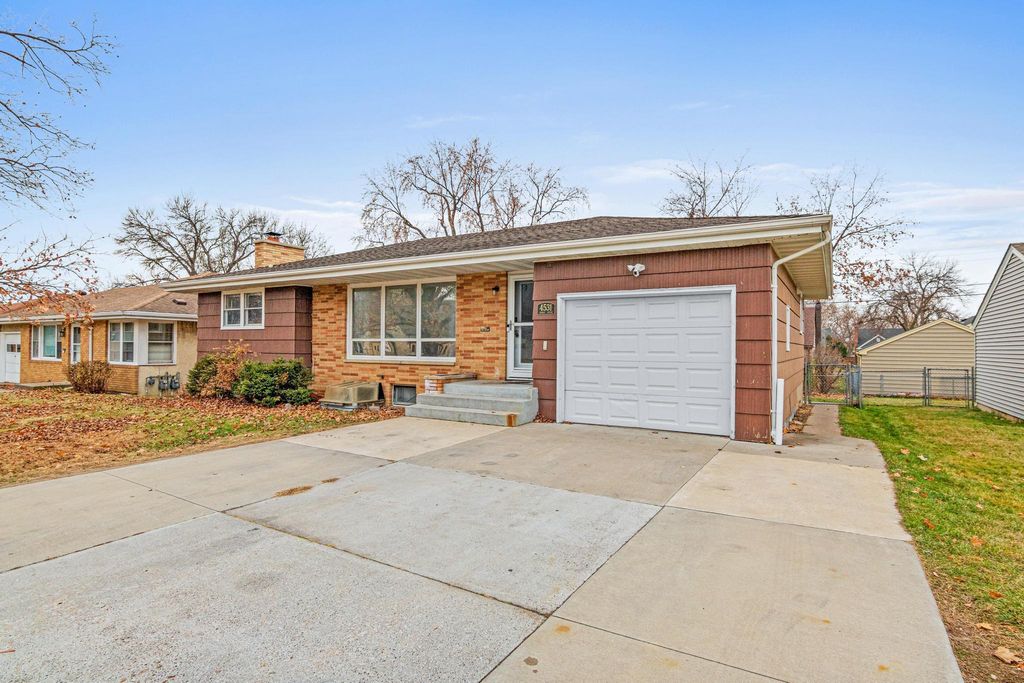 4531 France Avenue N, Robbinsdale, MN 55422