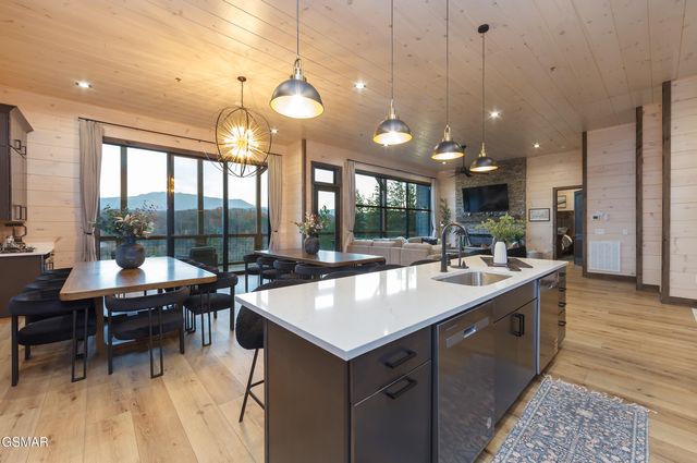 1843 Wild Briar Trail, Sevierville, TN 37876