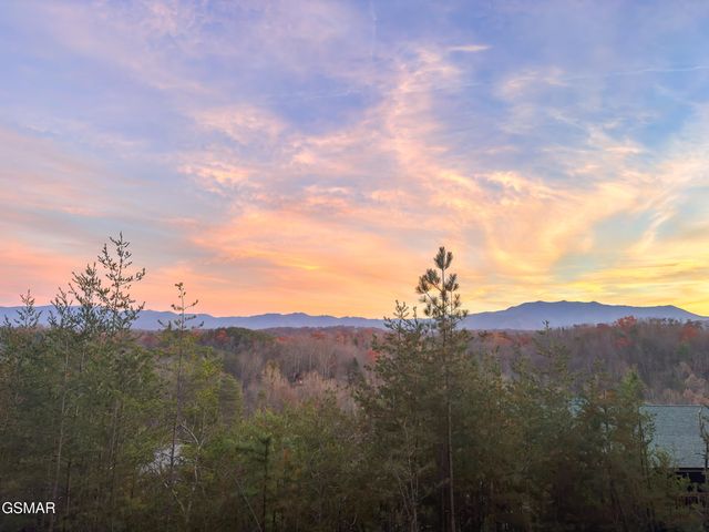 1843 Wild Briar Trail, Sevierville, TN 37876