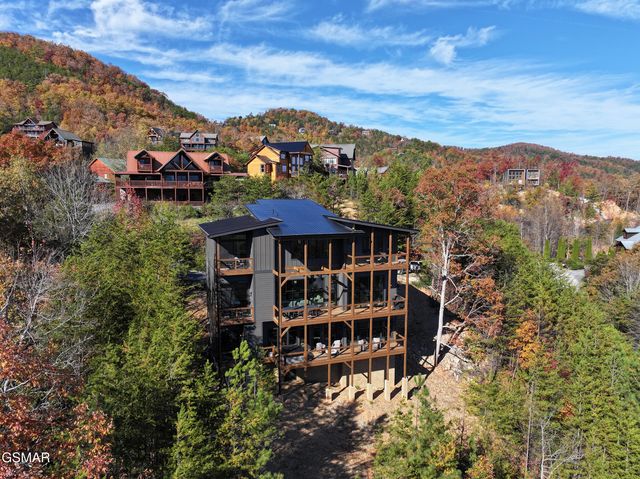 1843 Wild Briar Trail, Sevierville, TN 37876