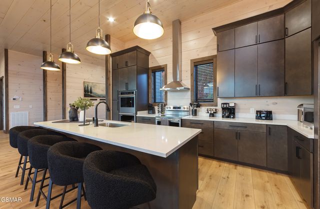 1843 Wild Briar Trail, Sevierville, TN 37876