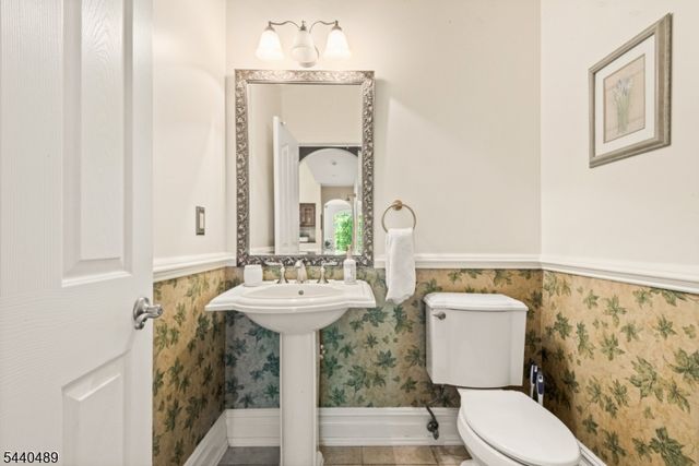 99 E Lindsley Rd, Cedar Grove Twp., NJ 07009