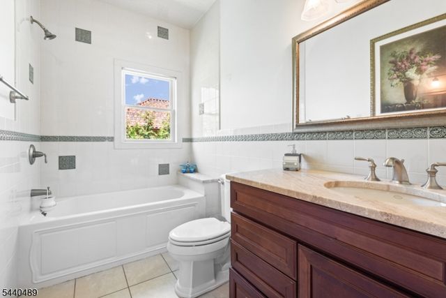 99 E Lindsley Rd, Cedar Grove Twp., NJ 07009