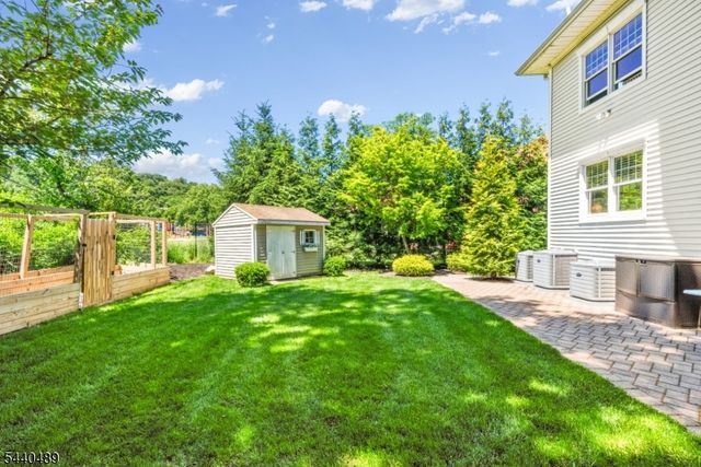 99 E Lindsley Rd, Cedar Grove Twp., NJ 07009