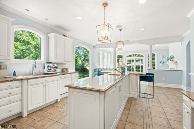 99 E Lindsley Rd, Cedar Grove Twp., NJ 07009