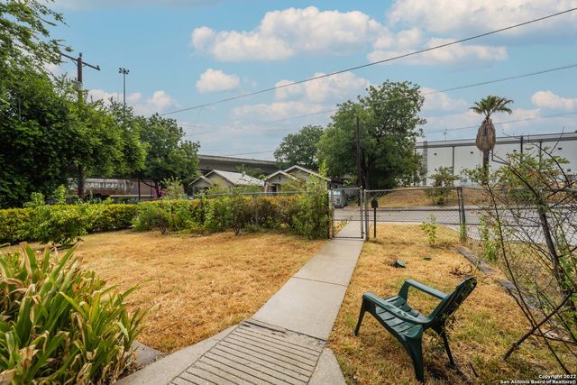 212 Mclane A, San Antonio, TX 78212