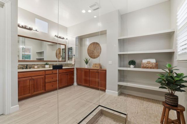 9540 Pamela St, El Dorado Hills, CA 95762