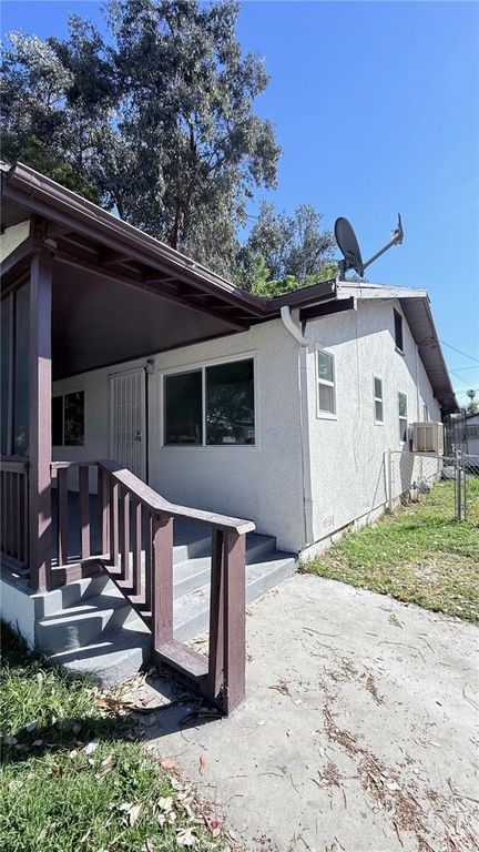Image 2 of property listing at 1725 Genevieve Street, San Bernardino, CA 92405