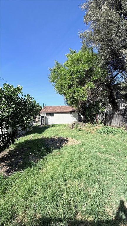 Image 36 of property listing at 1725 Genevieve Street, San Bernardino, CA 92405