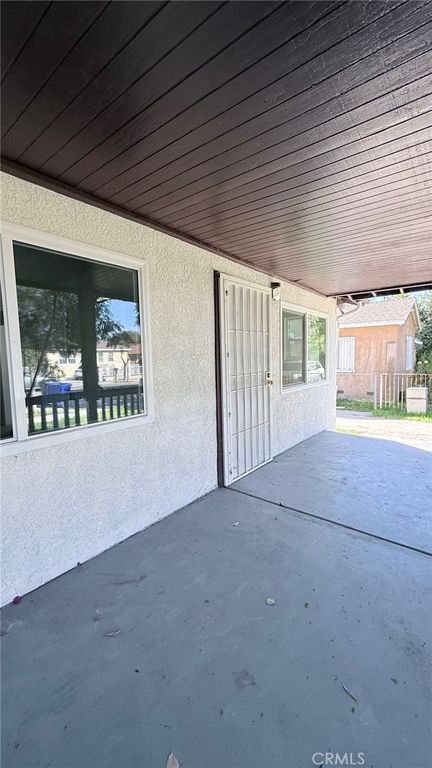Image 5 of property listing at 1725 Genevieve Street, San Bernardino, CA 92405