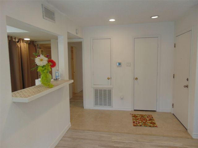3220 69th Street G1, Galveston, TX 77551