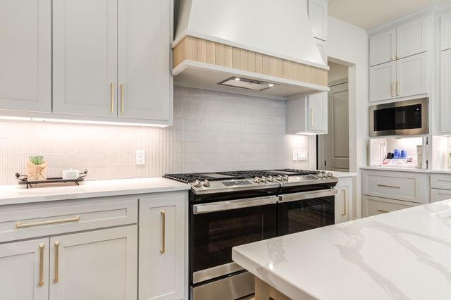 609 N 15th Street, Wolfforth, TX 79382