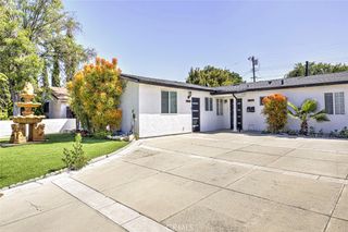 8022 Longridge Avenue, North Hollywood, CA 91605