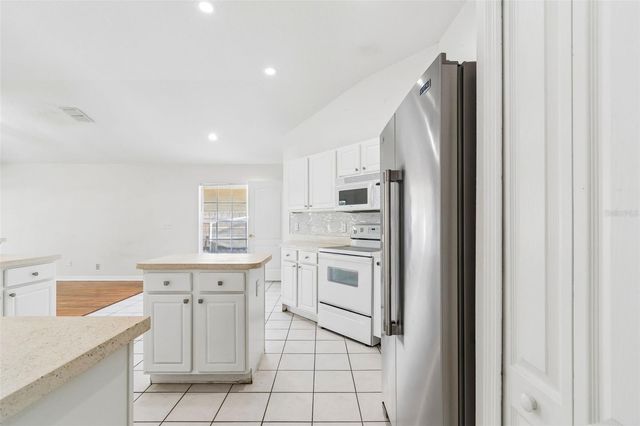 1229 CRIMSON CLOVER LANE, Wesley Chapel, FL 33543