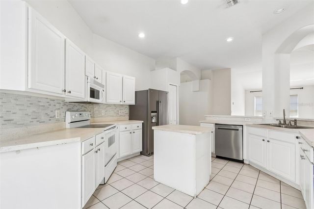 1229 CRIMSON CLOVER LANE, Wesley Chapel, FL 33543