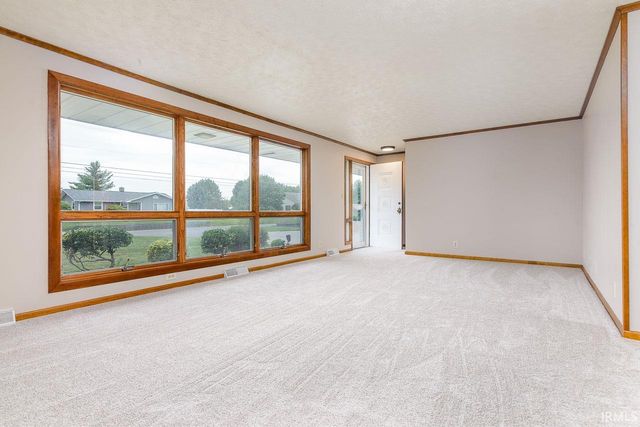 4236 Midway Road, Elkhart, IN 46517