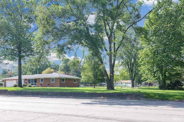 4236 Midway Road, Elkhart, IN 46517