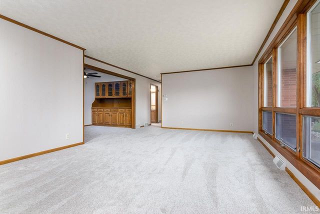 4236 Midway Road, Elkhart, IN 46517