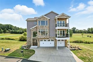 29 Shores Drive, Poland, OH 44514