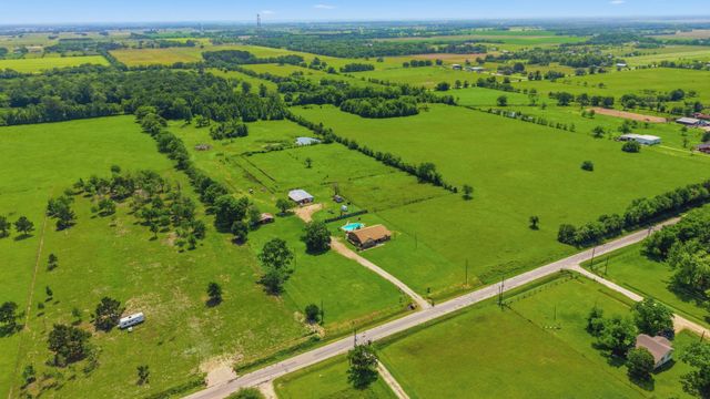 597 County Road 612, Dayton, TX 77535