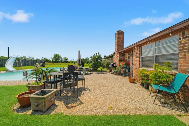 597 County Road 612, Dayton, TX 77535