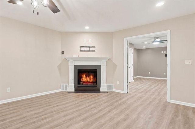 843 Bentwater Drive, Acworth, GA 30101