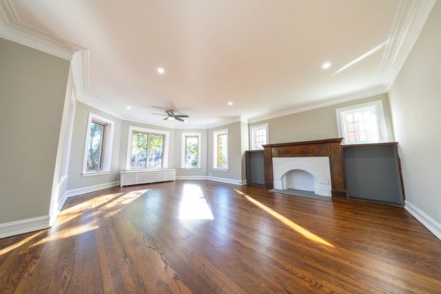 6846 S Paxton Avenue 2, Chicago, IL 60649