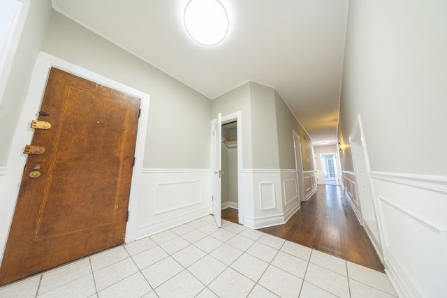 6846 S Paxton Avenue 2, Chicago, IL 60649