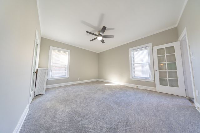 6846 S Paxton Avenue 2, Chicago, IL 60649